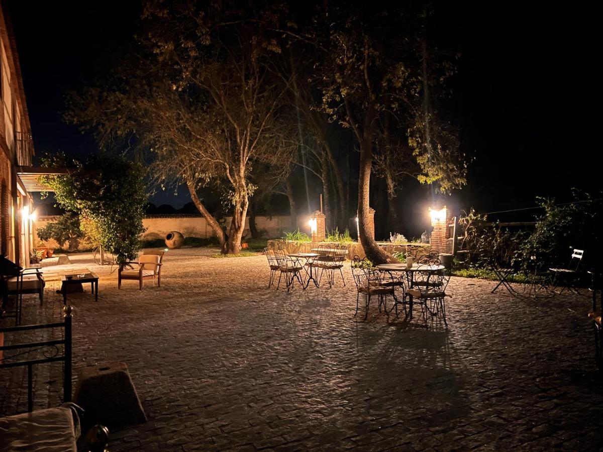 Posada Rural La Resinera La Adrada Bagian luar foto